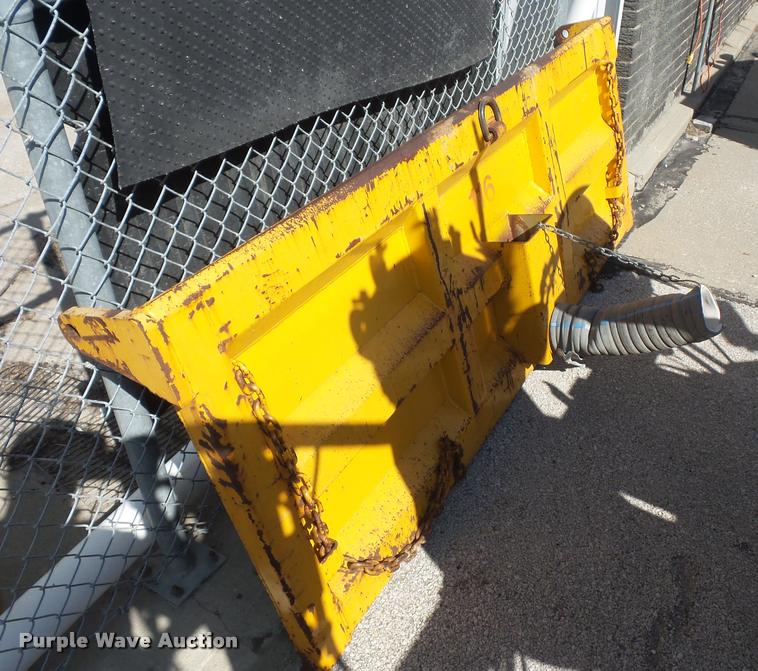 image for item DD9259 2010 Total Patcher T7500 pothole patcher