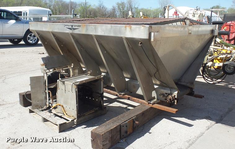 image for item DD9260 Swanson spreader