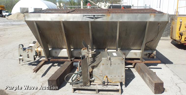 image for item DD9260 Swanson spreader