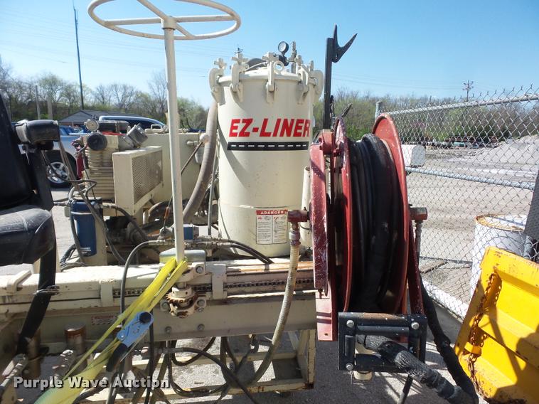 image for item DD9261 EZ-Liner D120 paint striper