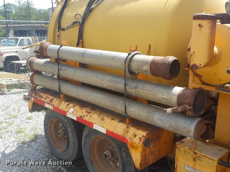 image for item DD9333 2000 Seca vacuum trailer