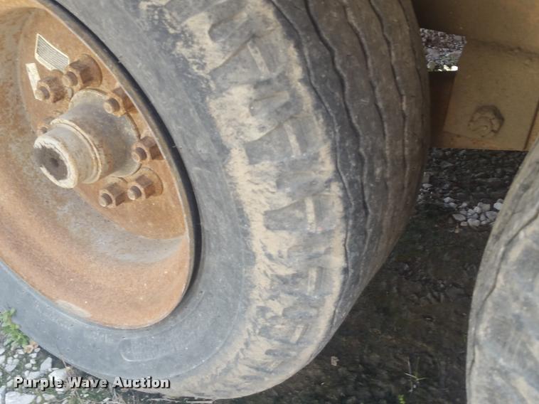 image for item DD9333 2000 Seca vacuum trailer