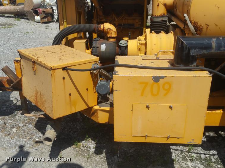 image for item DD9333 2000 Seca vacuum trailer