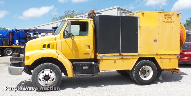 image for item DD9334 2001 Sterling M7500 Acterra jetter truck