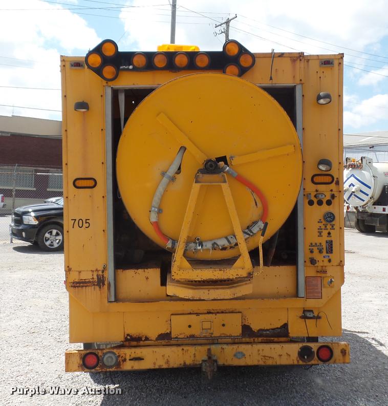 image for item DD9334 2001 Sterling M7500 Acterra jetter truck