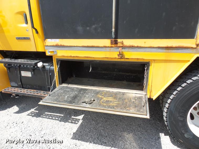 image for item DD9334 2001 Sterling M7500 Acterra jetter truck