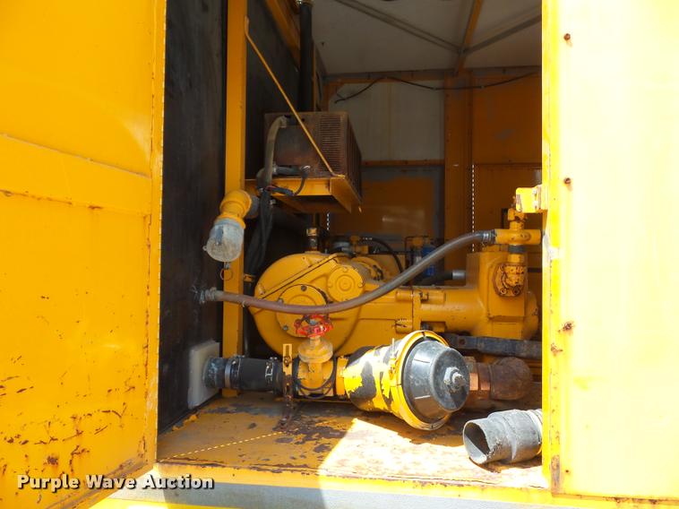 image for item DD9334 2001 Sterling M7500 Acterra jetter truck