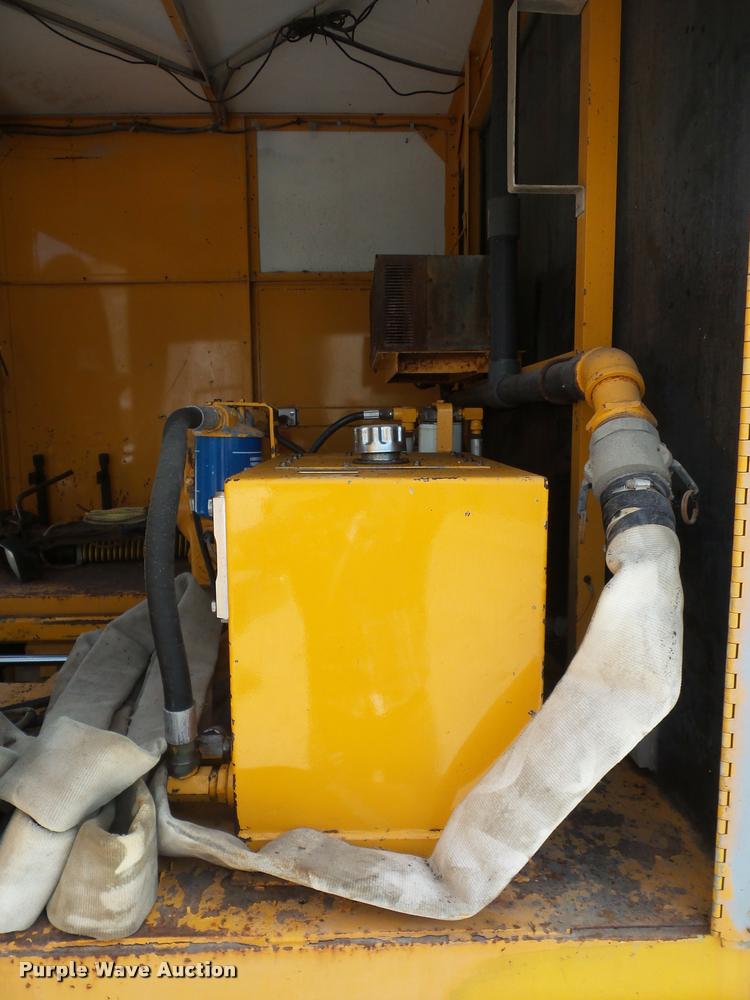 image for item DD9334 2001 Sterling M7500 Acterra jetter truck