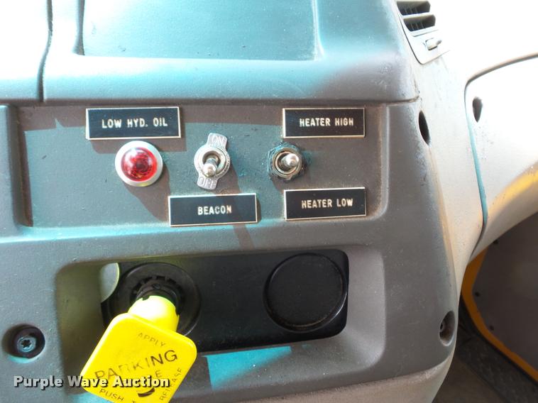 image for item DD9334 2001 Sterling M7500 Acterra jetter truck