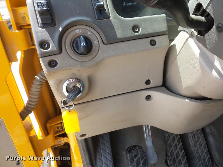 image for item DD9334 2001 Sterling M7500 Acterra jetter truck