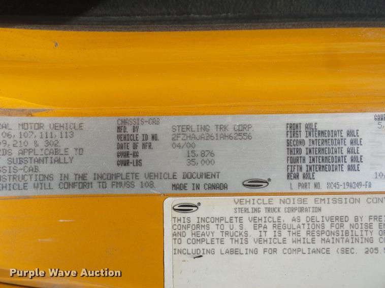 image for item DD9334 2001 Sterling M7500 Acterra jetter truck