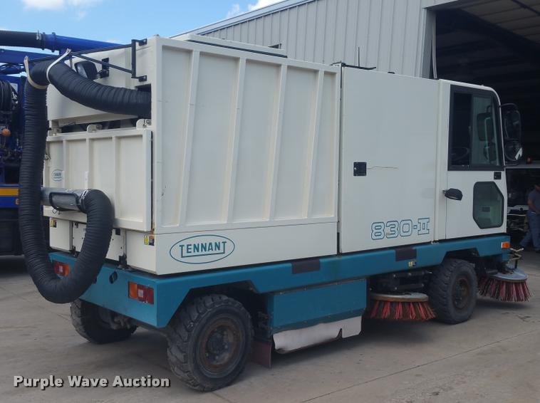 image for item DD9335 2002 Tennant 830 Series II sweeper
