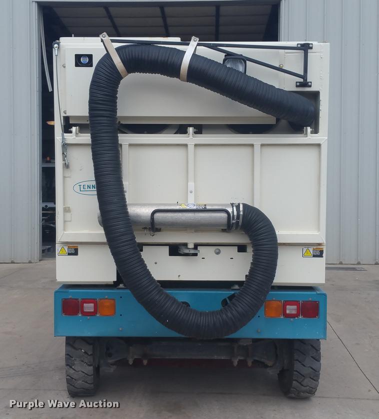 image for item DD9335 2002 Tennant 830 Series II sweeper