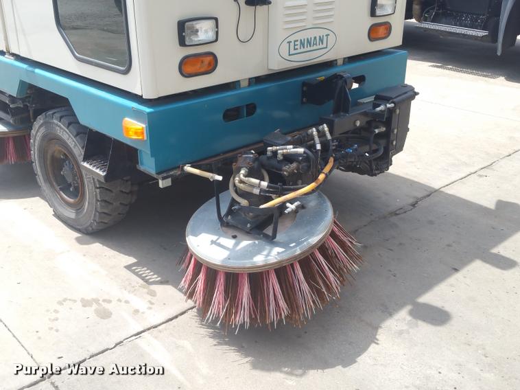 image for item DD9335 2002 Tennant 830 Series II sweeper