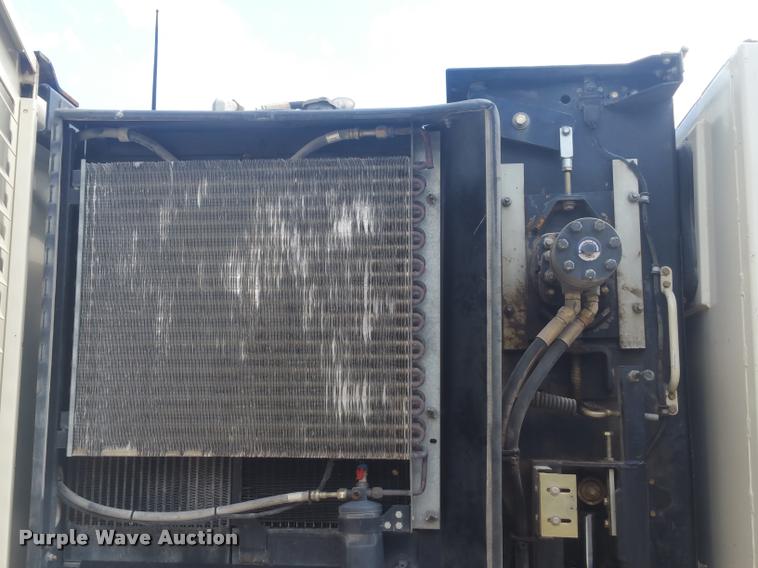 image for item DD9335 2002 Tennant 830 Series II sweeper