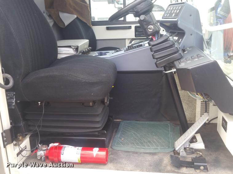 image for item DD9335 2002 Tennant 830 Series II sweeper