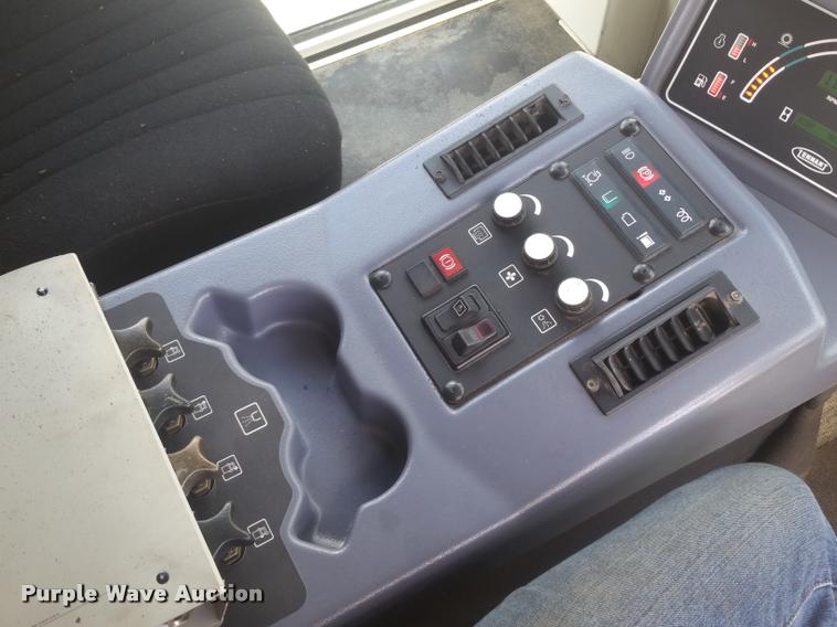 image for item DD9335 2002 Tennant 830 Series II sweeper