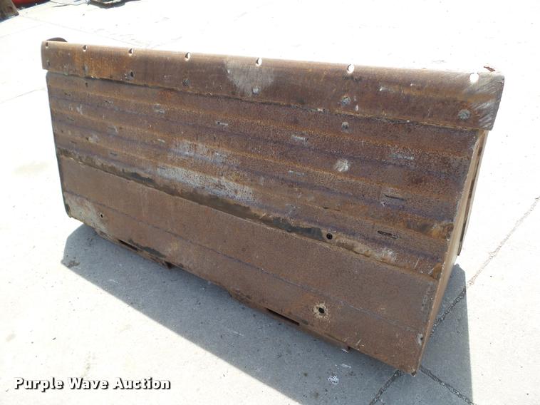 image for item DH9256 Bobcat skid steer bucket