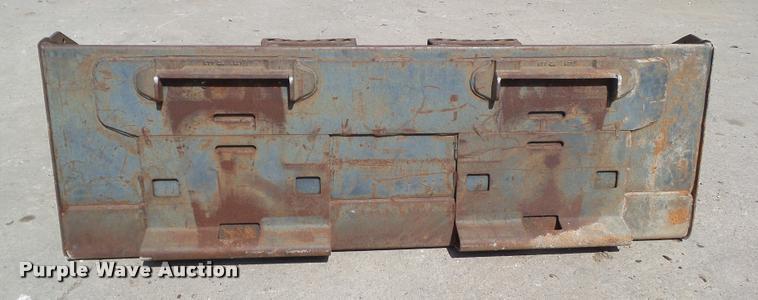 image for item DH9256 Bobcat skid steer bucket
