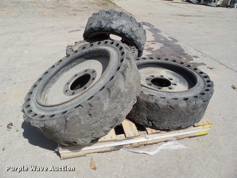 image for item DH9258 (4) Solid Air skid steer tires and wheels