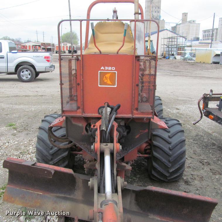 image for item J2555 Ditch Witch 5010DD trencher