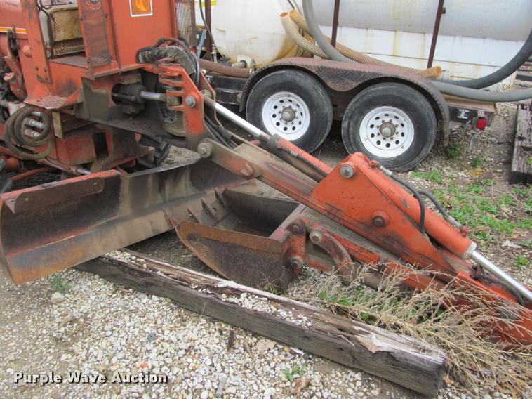 image for item J2555 Ditch Witch 5010DD trencher
