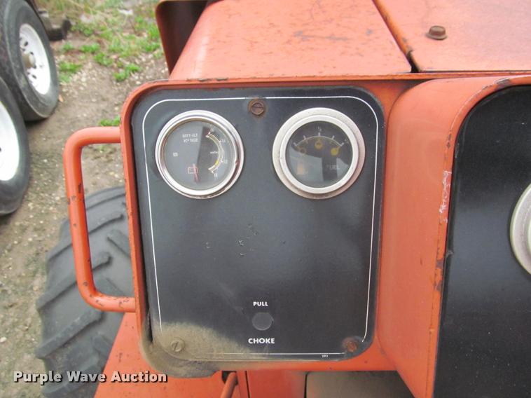 image for item J2555 Ditch Witch 5010DD trencher