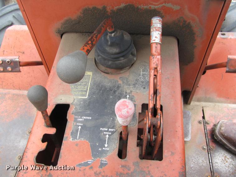 image for item J2555 Ditch Witch 5010DD trencher