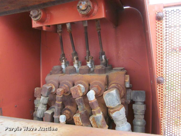 image for item J2555 Ditch Witch 5010DD trencher