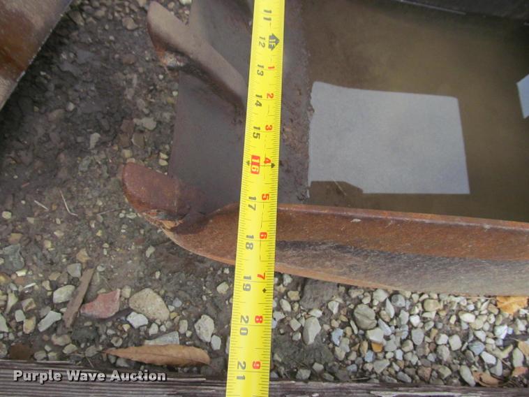 image for item J2555 Ditch Witch 5010DD trencher