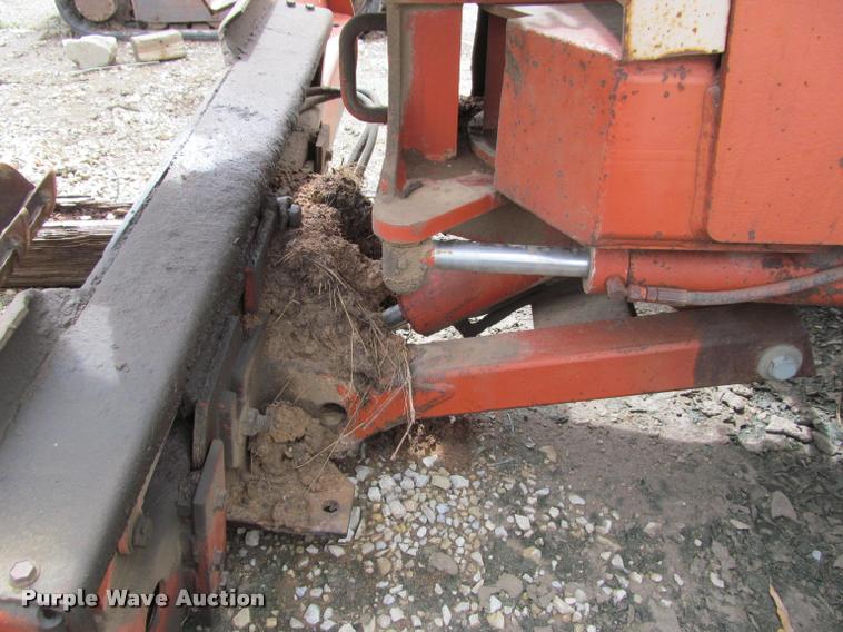 image for item J2555 Ditch Witch 5010DD trencher