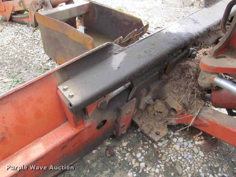 image for item J2555 Ditch Witch 5010DD trencher