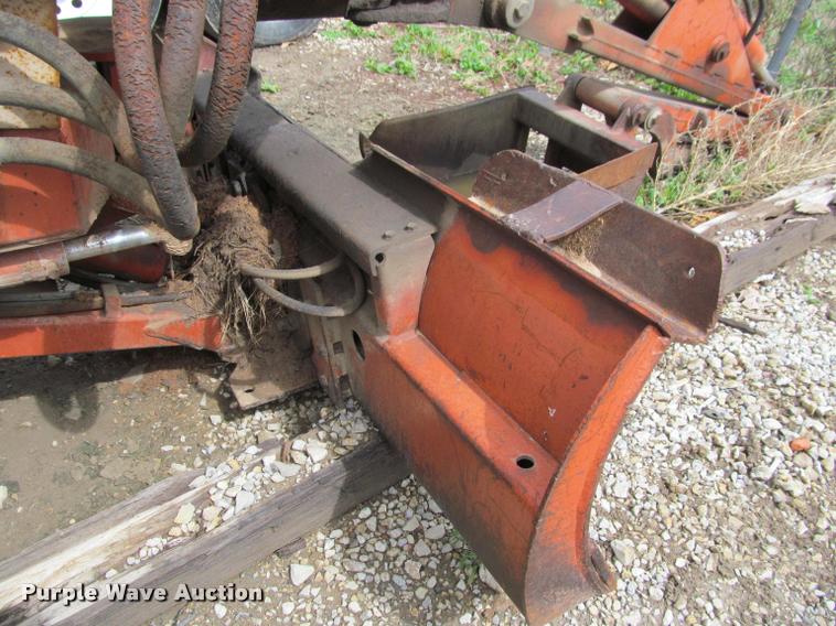 image for item J2555 Ditch Witch 5010DD trencher