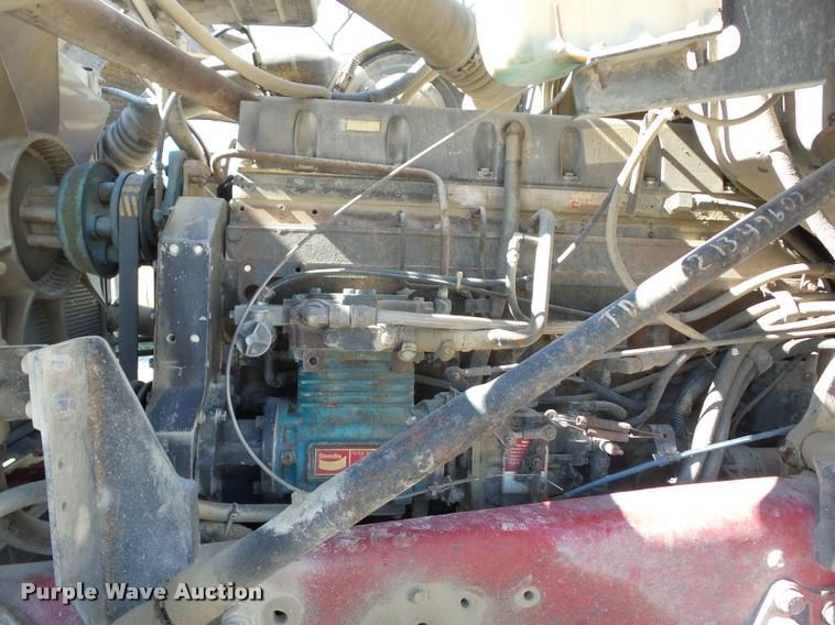 image for item J8646 1995 Ford LT9000 ready mix truck