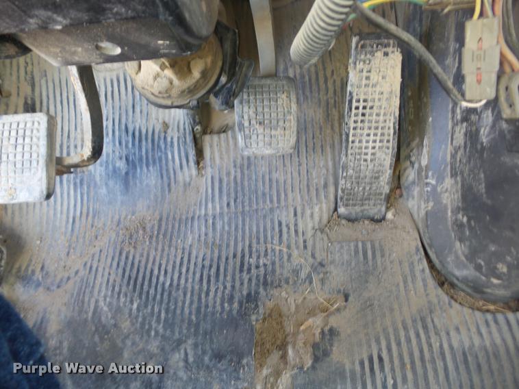 image for item J8646 1995 Ford LT9000 ready mix truck