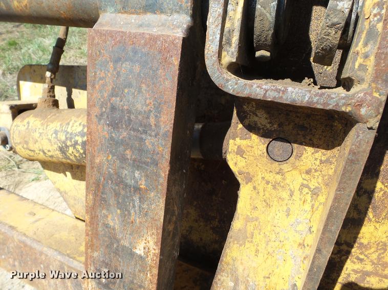 image for item K3284 Caterpillar TH83 telehandler