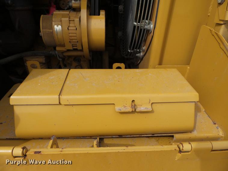 image for item K3287 1999 Caterpillar 953C track loader