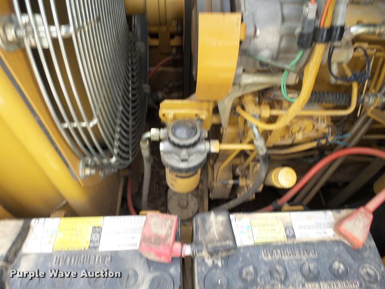 image for item K3287 1999 Caterpillar 953C track loader