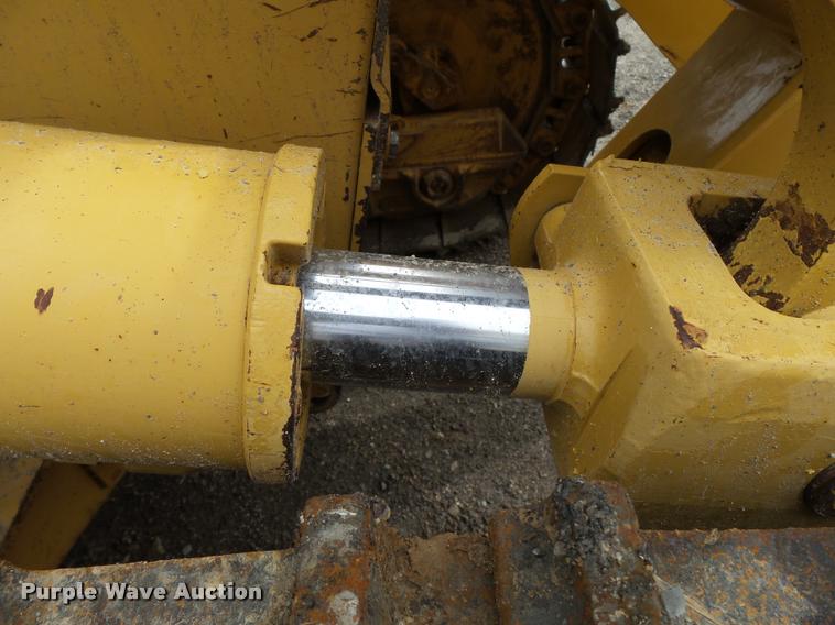 image for item K3287 1999 Caterpillar 953C track loader