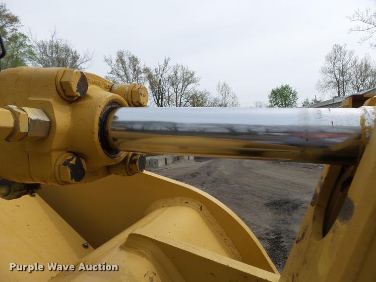 image for item K3287 1999 Caterpillar 953C track loader