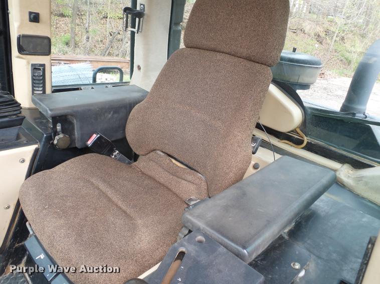 image for item K3287 1999 Caterpillar 953C track loader