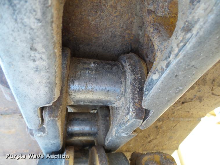 image for item K3288 2002 Caterpillar D5M LGP dozer