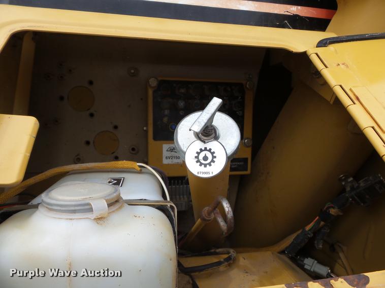 image for item K3288 2002 Caterpillar D5M LGP dozer