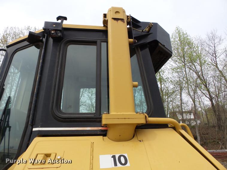 image for item K3288 2002 Caterpillar D5M LGP dozer