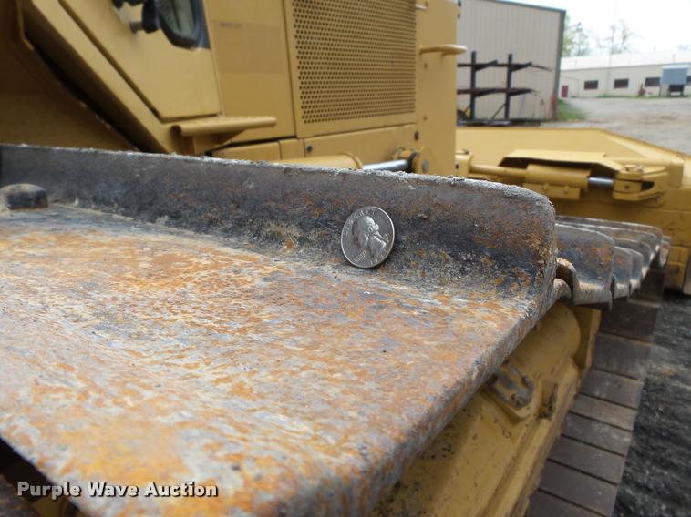 image for item K3288 2002 Caterpillar D5M LGP dozer