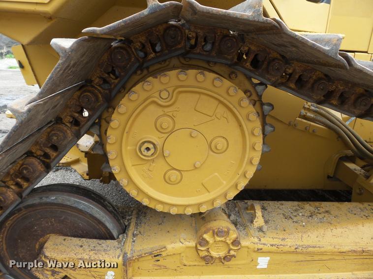 image for item K3288 2002 Caterpillar D5M LGP dozer