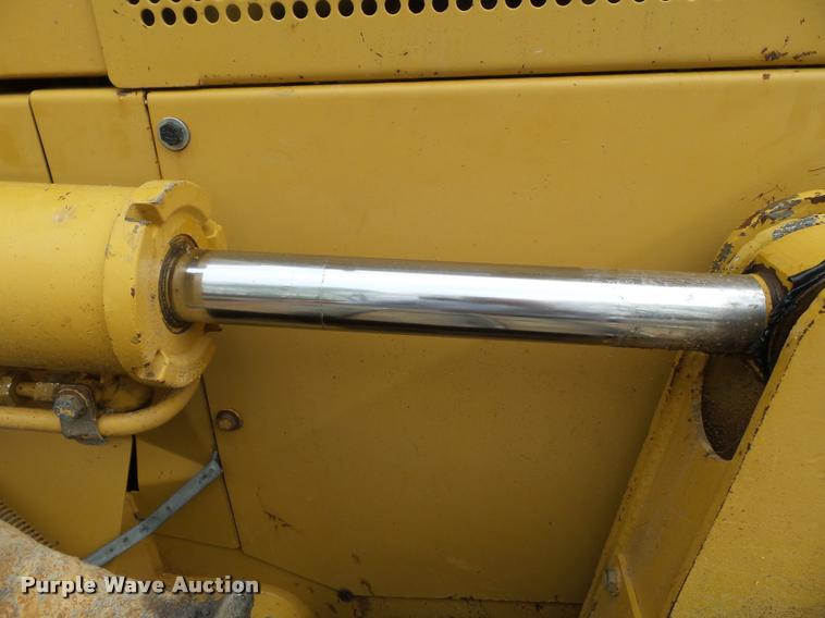 image for item K3288 2002 Caterpillar D5M LGP dozer