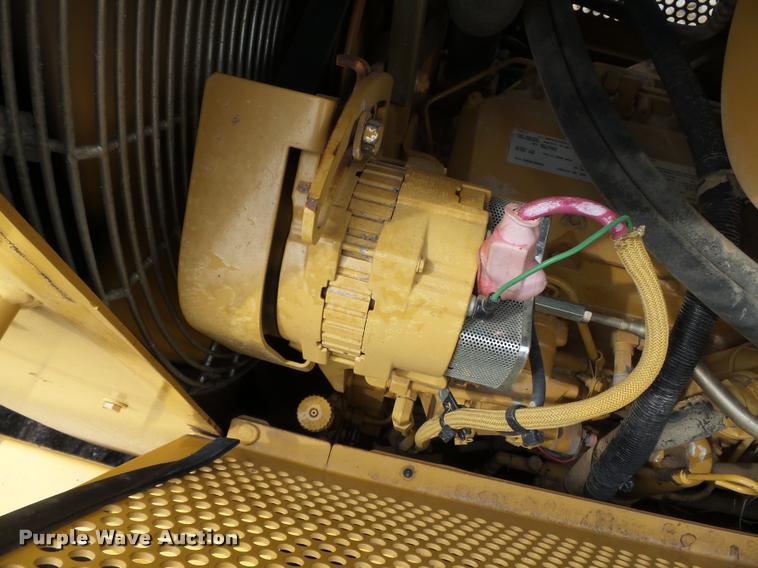 image for item K3288 2002 Caterpillar D5M LGP dozer