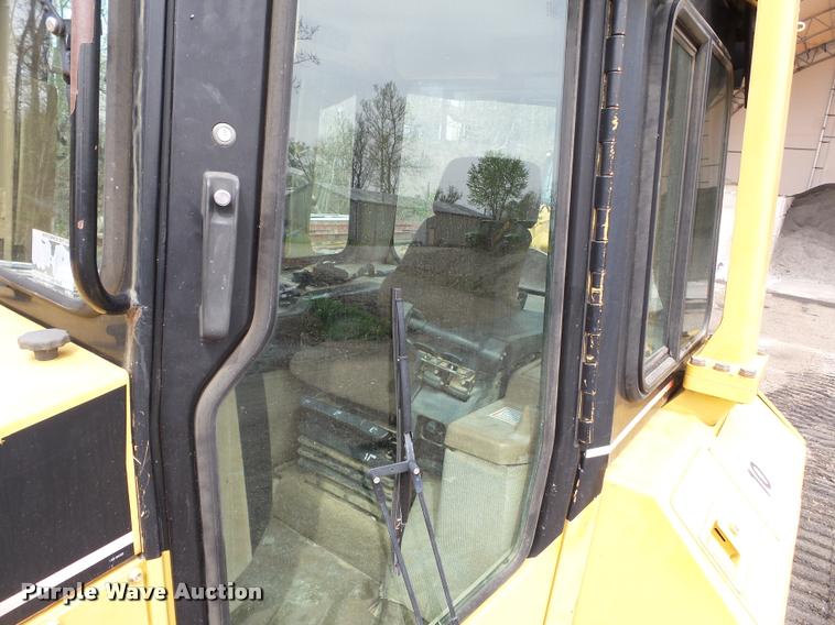 image for item K3288 2002 Caterpillar D5M LGP dozer