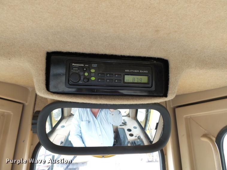 image for item K3288 2002 Caterpillar D5M LGP dozer